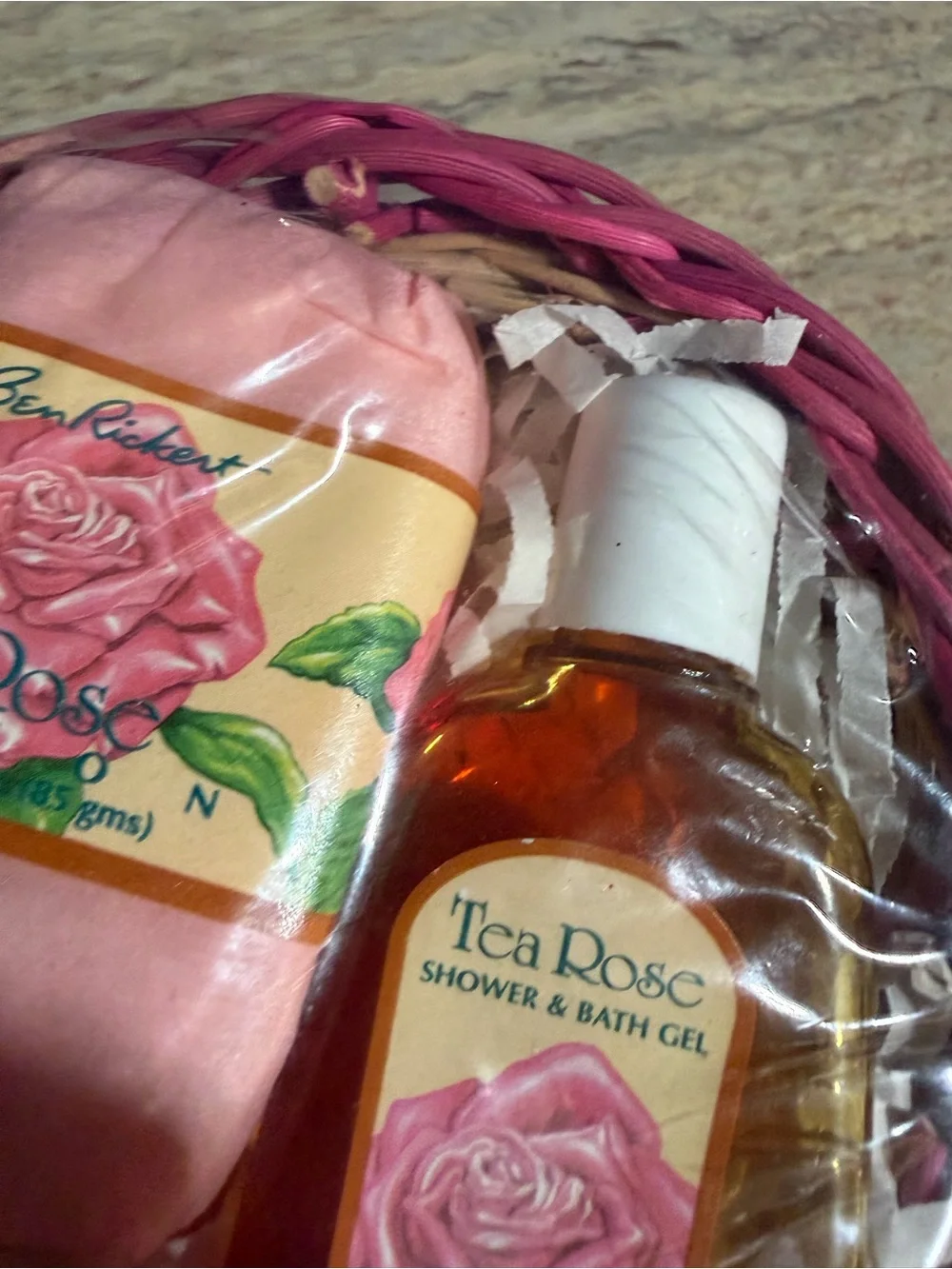 Ben Rickert 8-Piece Discontinued Wild Rose Floral Bath Gift Basket Set -